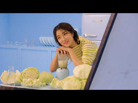 Behind-the-scenes cut of Kim Hyeyoon