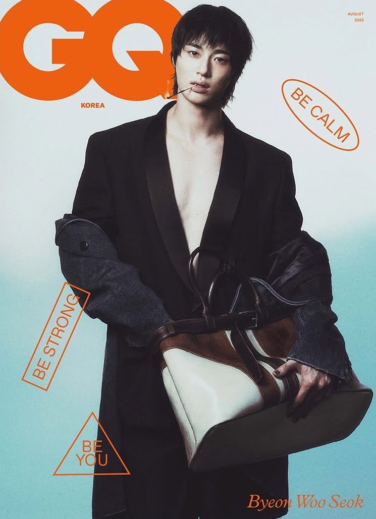 A moment captured by a fan of Byeon Wooseok