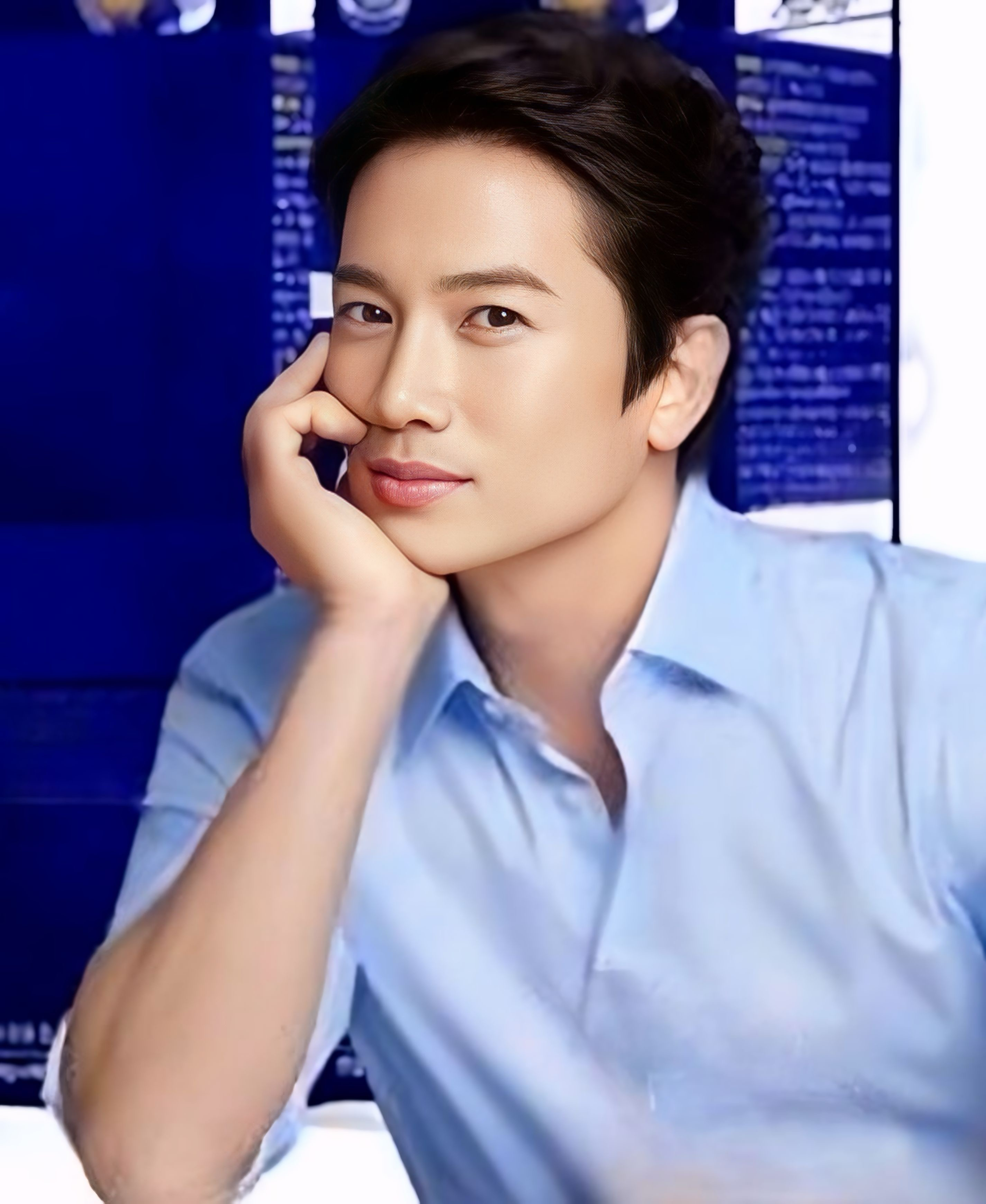 Latest photo of Ji Sung