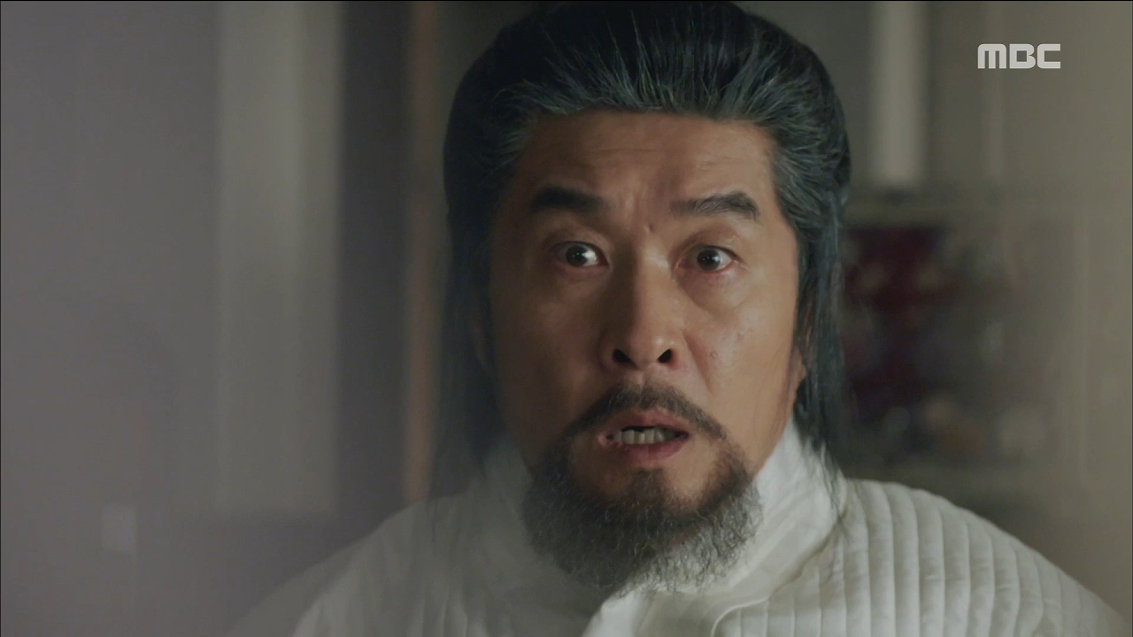 Latest photo of Yoon Kyunsang