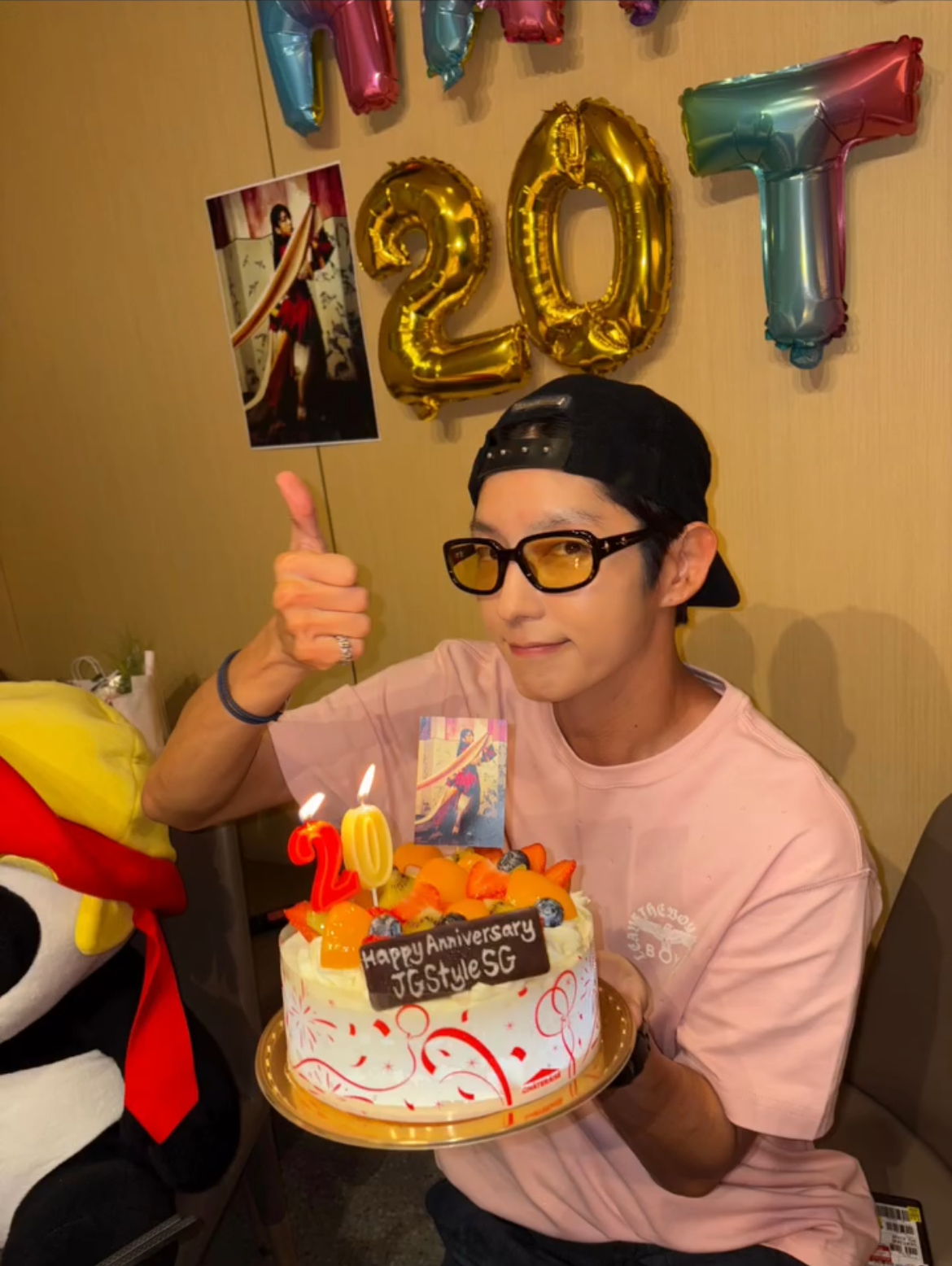 A moment captured by a fan of Lee Joongi