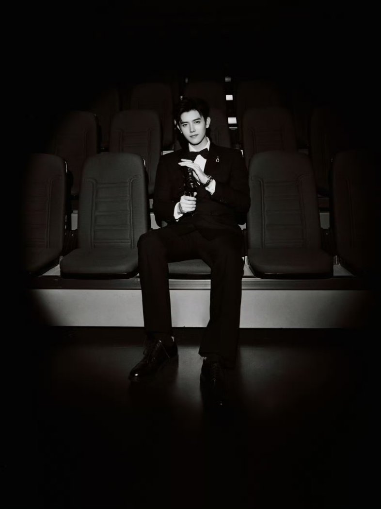 A moment captured by a fan of Arthur Chen