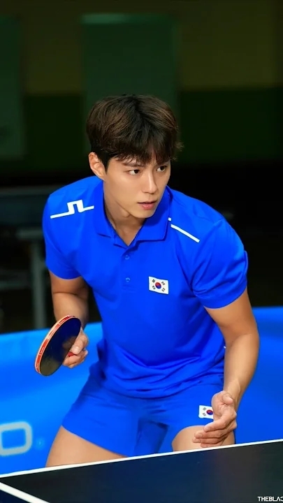 Behind-the-scenes cut of Park Bogum