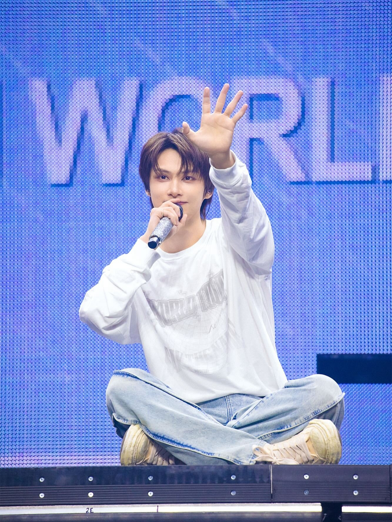 Latest photo of Wen Junhui