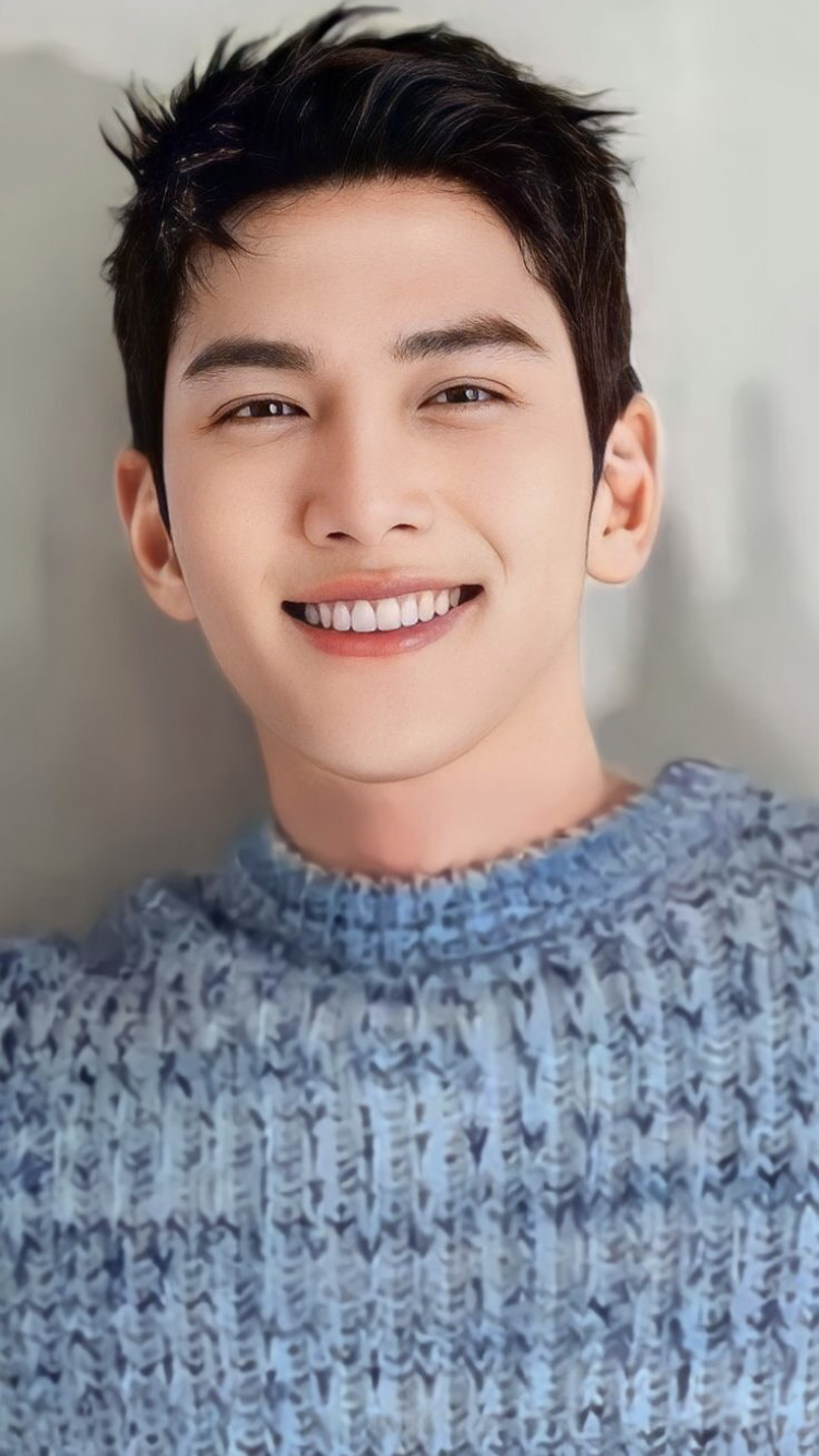 Behind-the-scenes cut of Ji Changwook