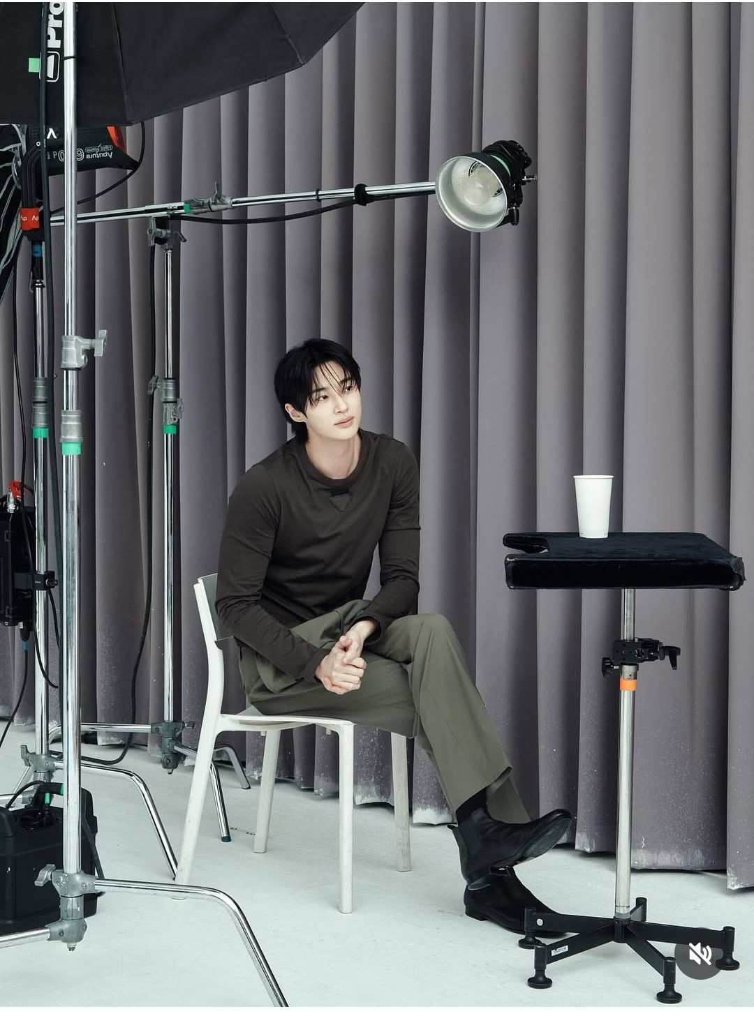 Behind-the-scenes cut of Byeon Wooseok