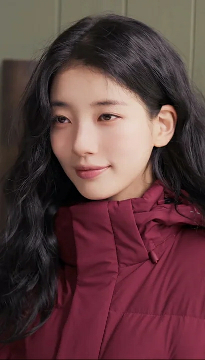 Latest photo of Bae Suzy