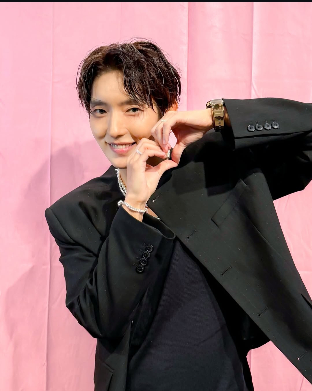 A moment captured by a fan of Lee Joongi