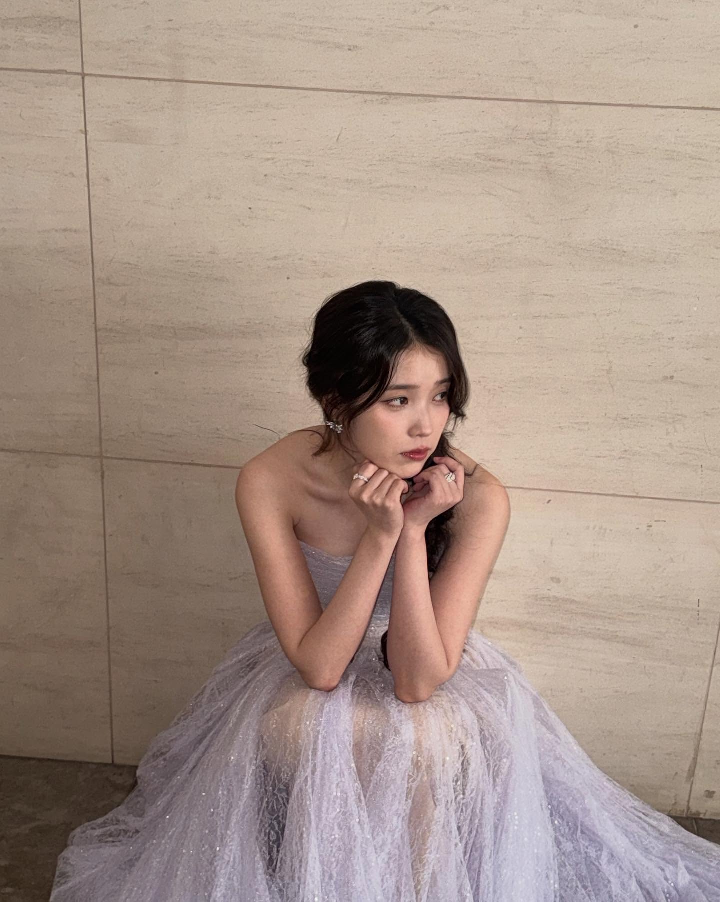 A moment captured by a fan of IU