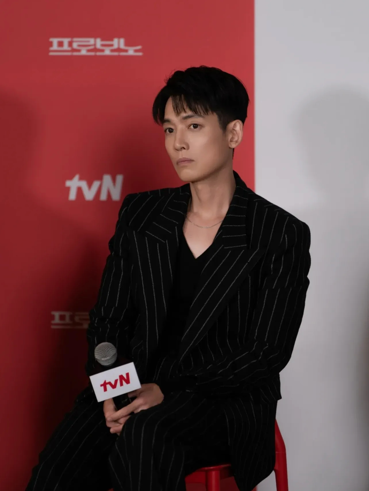 チョン・ギョンホの最近の活動ショット