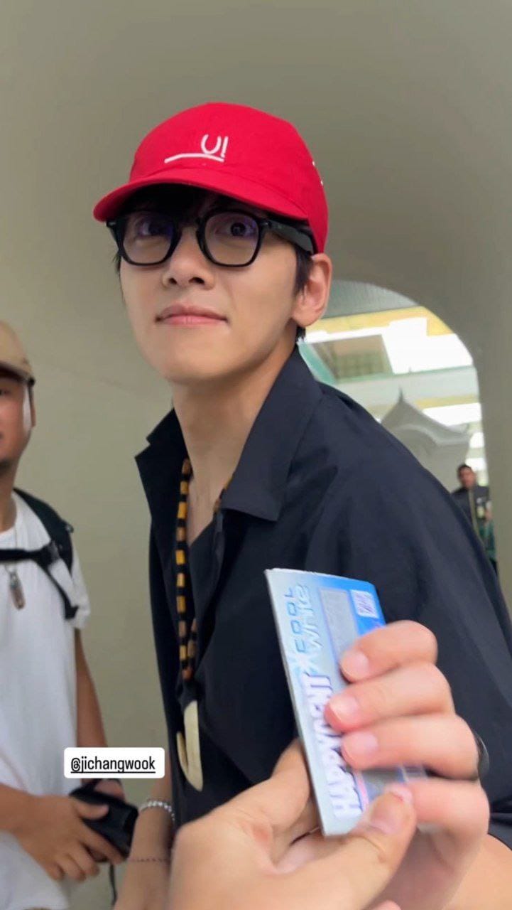 A moment captured by a fan of Ji Changwook