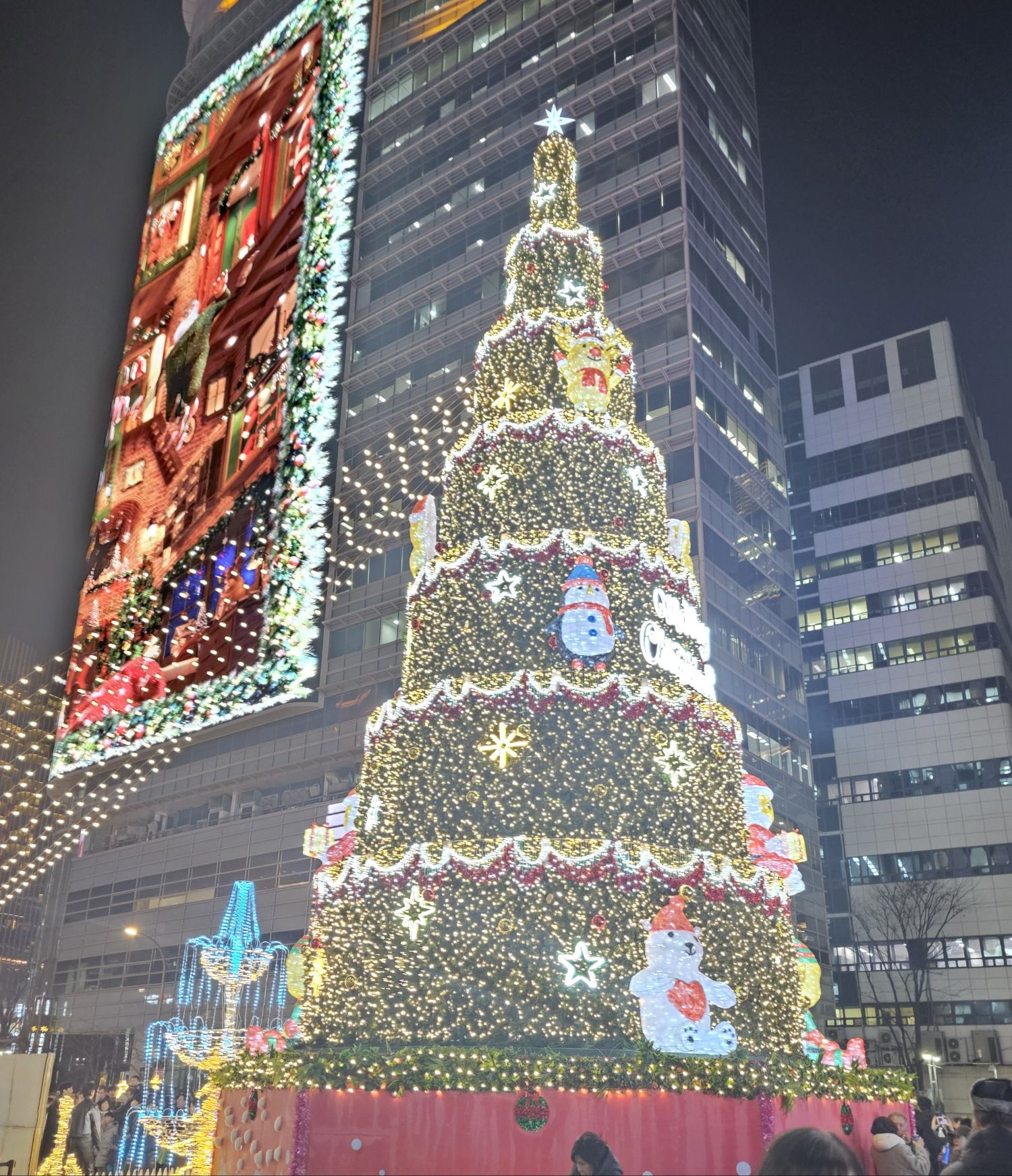 チョ・ミョンソプの最新写真