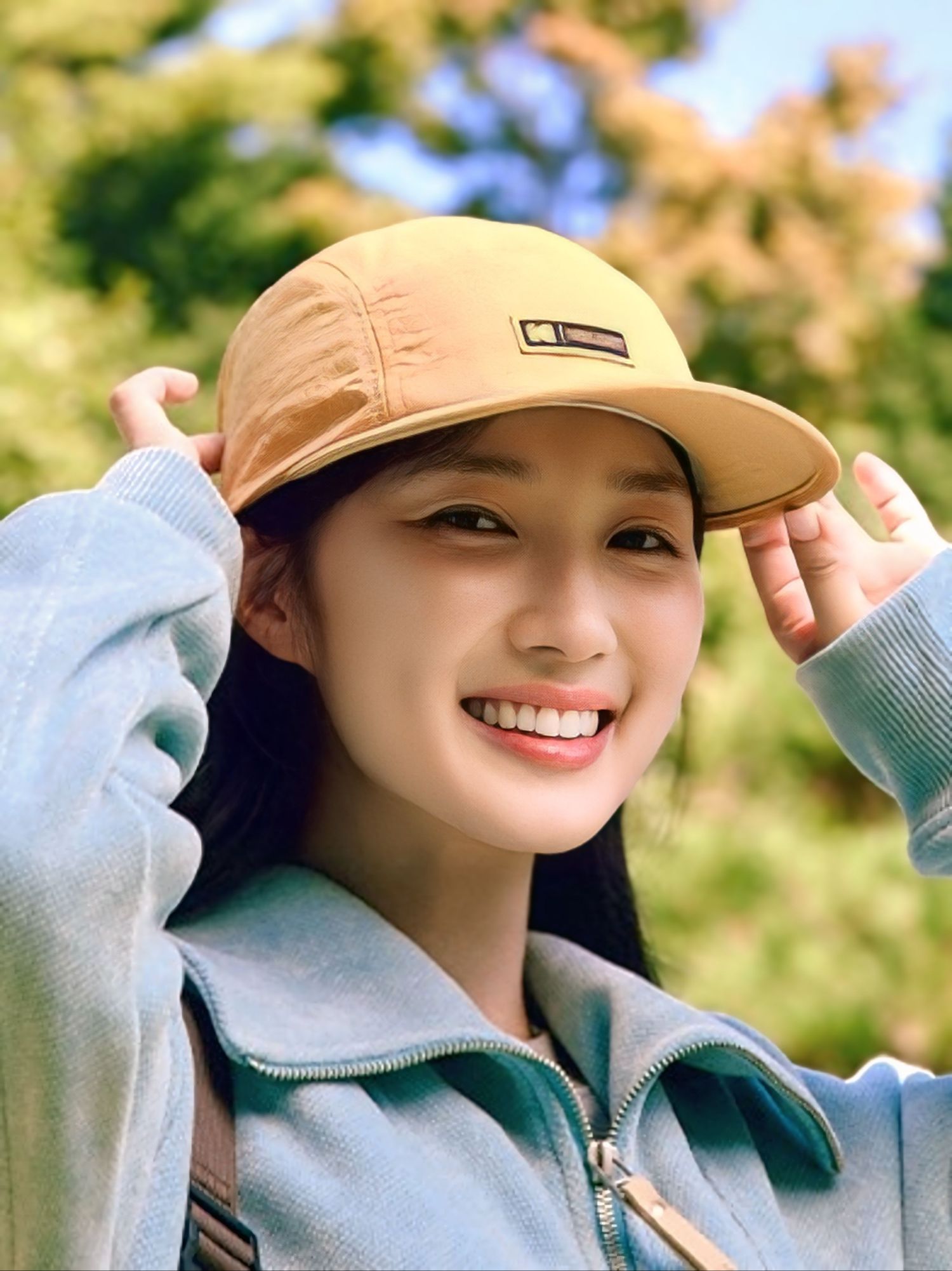 Recent activity shot of Kim Hyeyoon