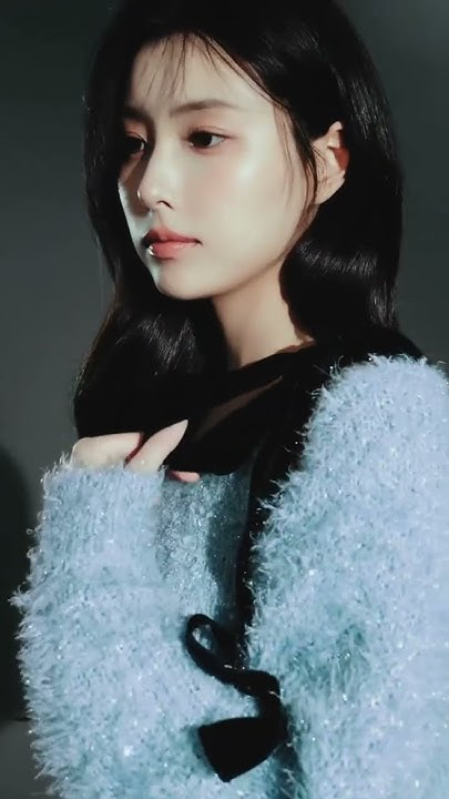 Recent activity shot of Kang Hyewon