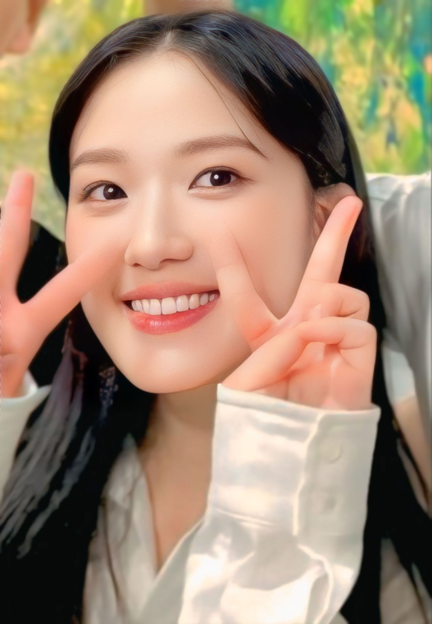 Recent activity shot of Kim Hyeyoon
