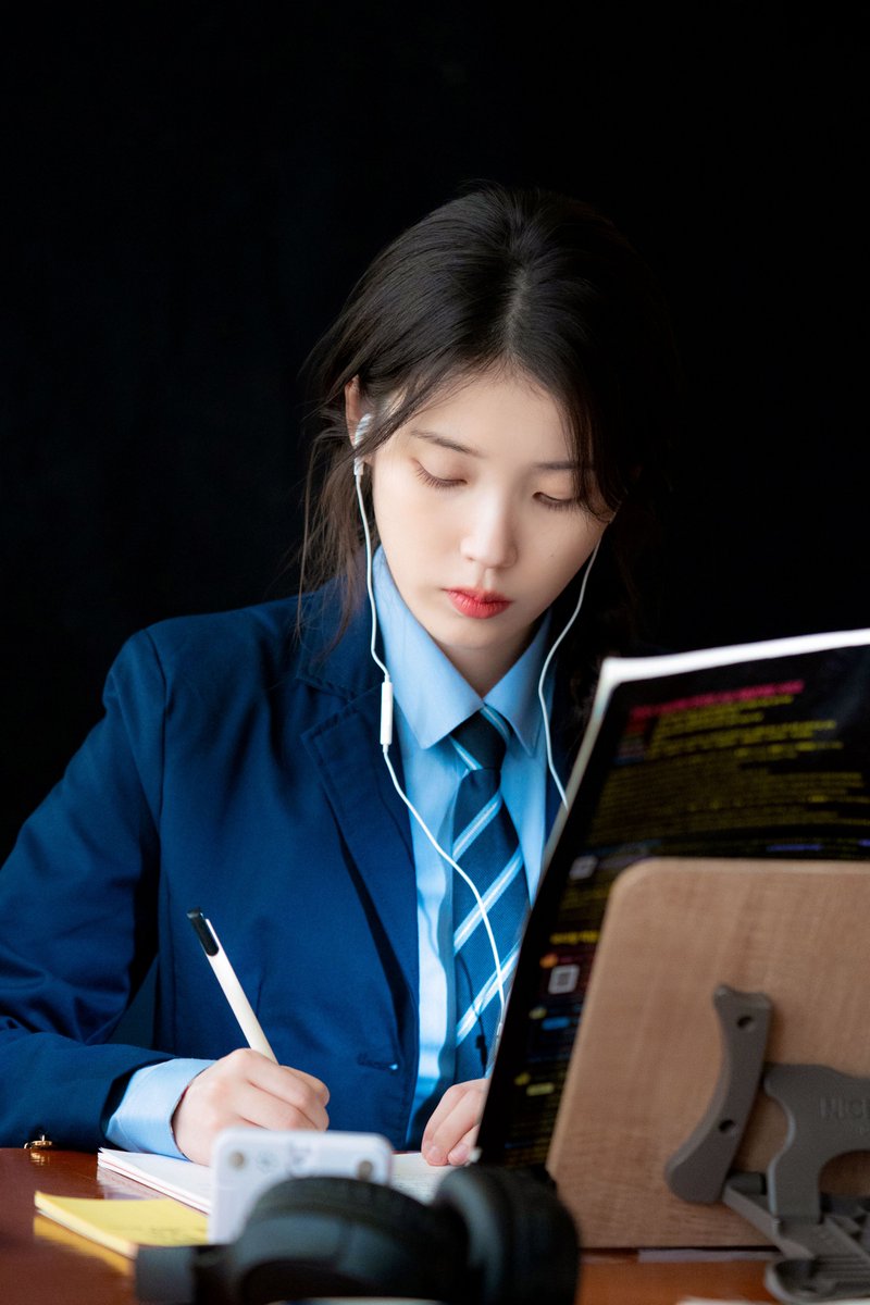 Latest photo of IU
