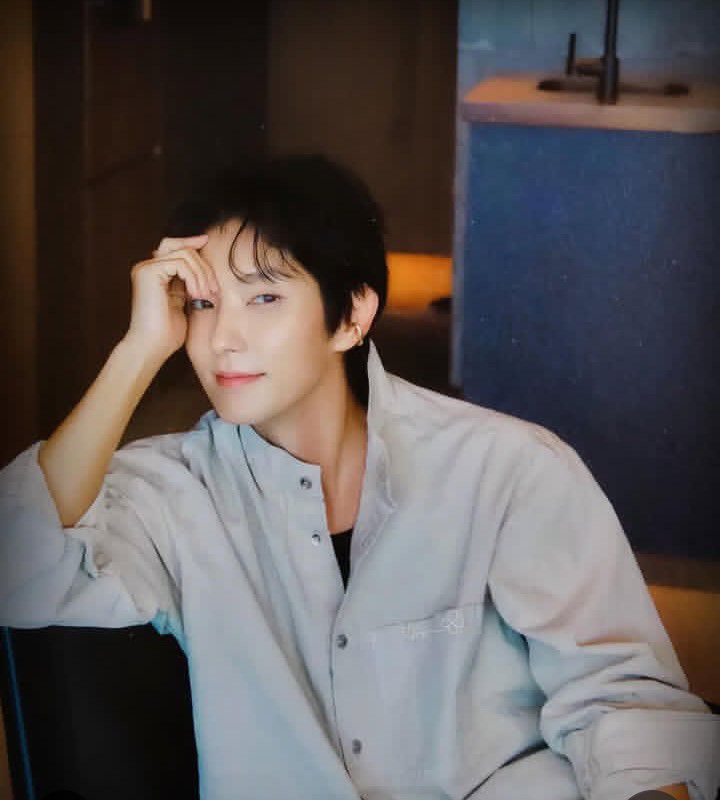 Latest photo of Lee Joongi