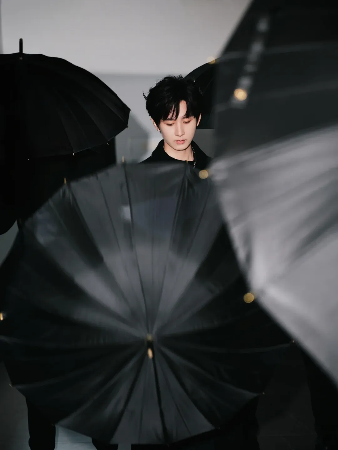 Behind-the-scenes cut of Cheng Yi