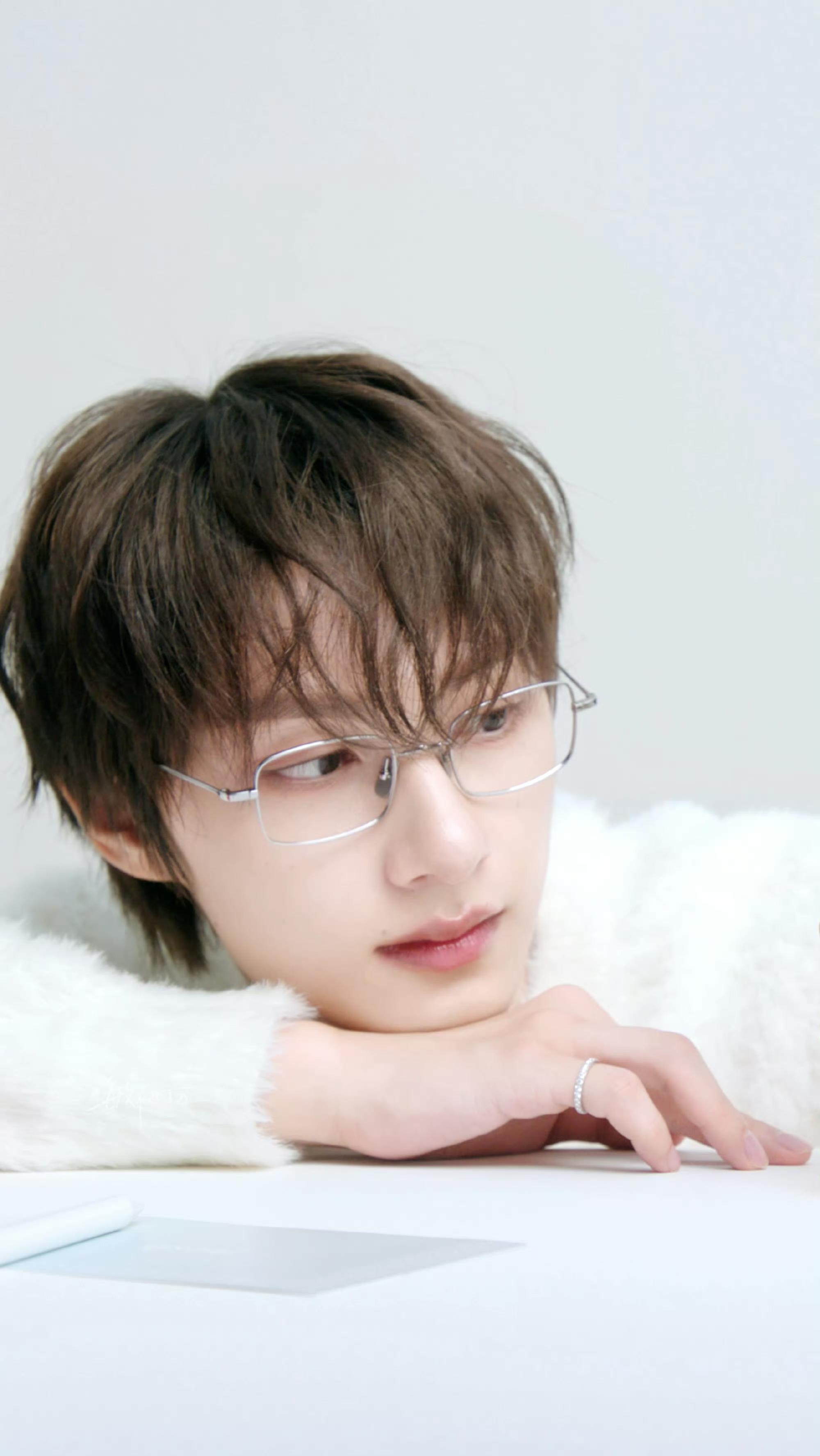 Emotional wallpaper shared by fans for Wen Junhui