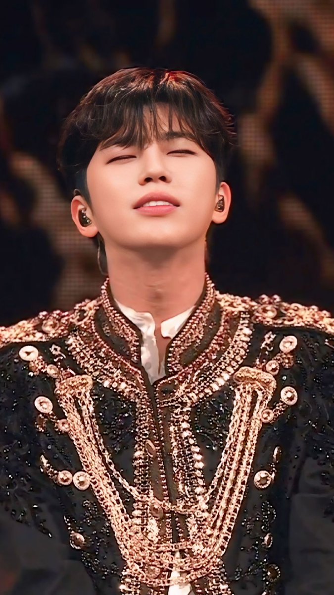 Special wallpaper made by Lim Youngwoong's fans