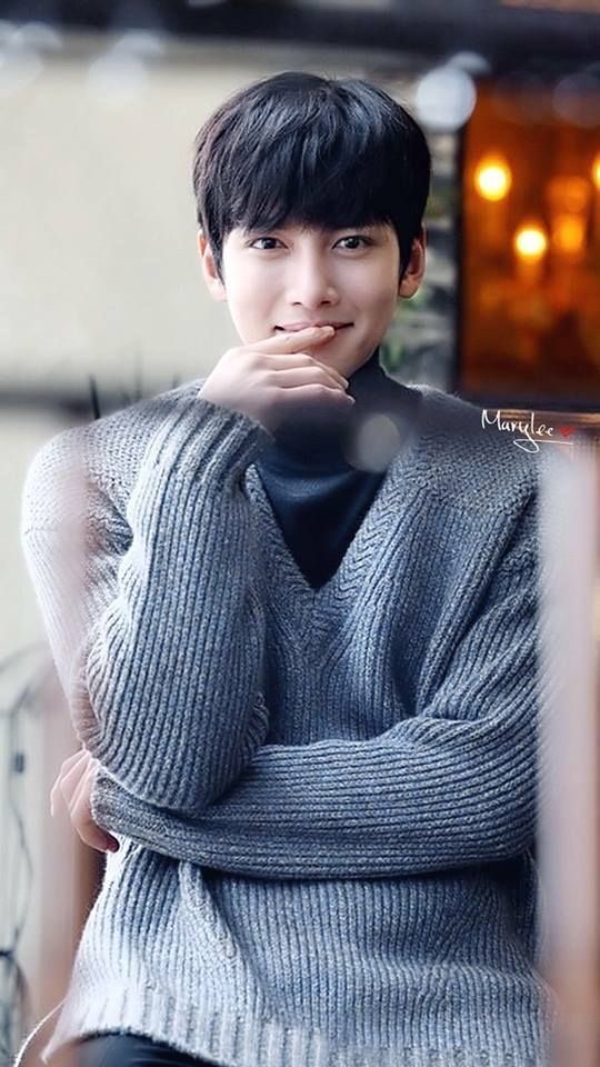 Behind-the-scenes cut of Ji Changwook