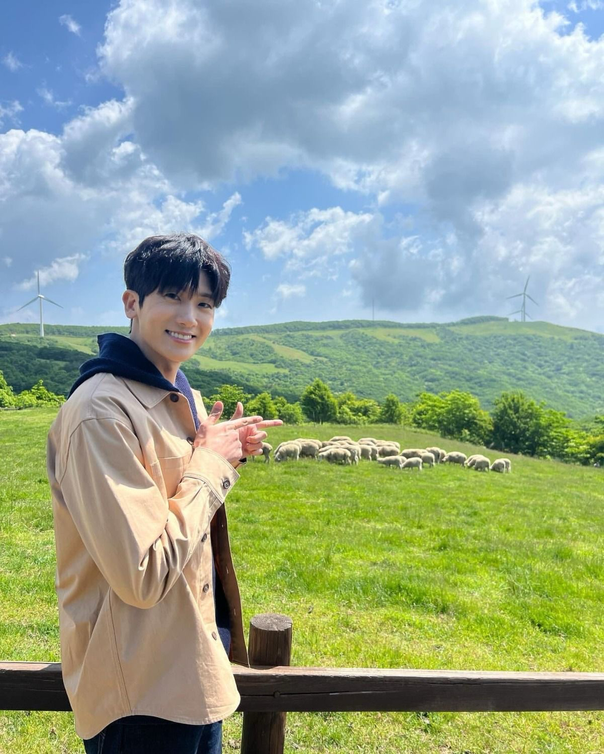 Recent activity shot of Park Hyungsik