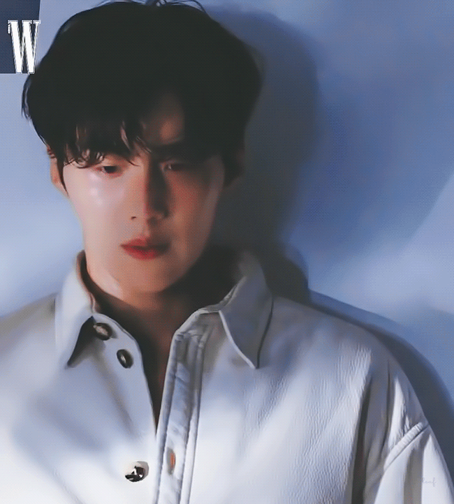 A moment captured by a fan of Kim Seonho
