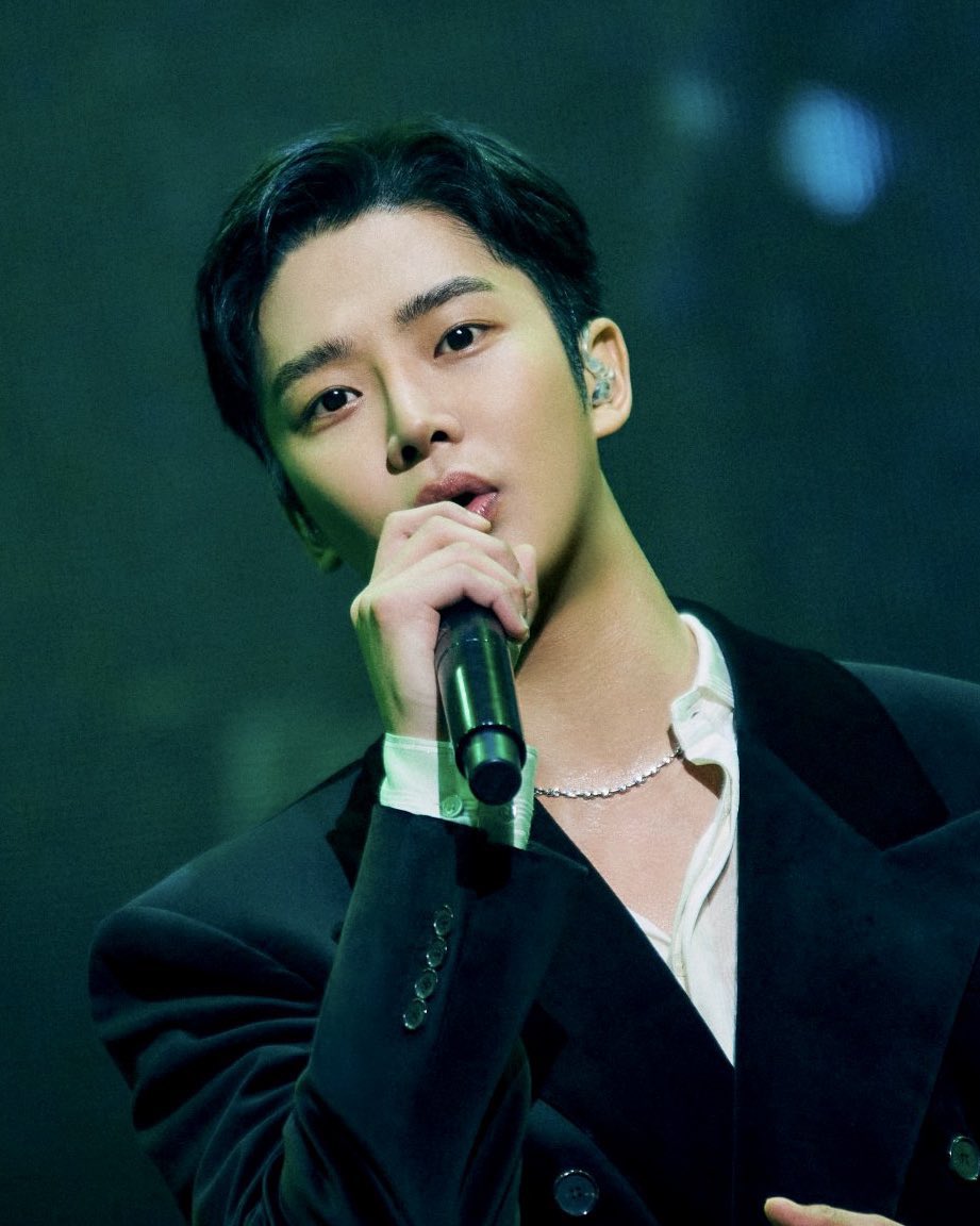 Foto kegiatan terbaru dari Rowoon