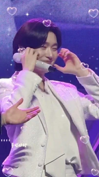 Today's popular wallpaper in Kim Yongbin community