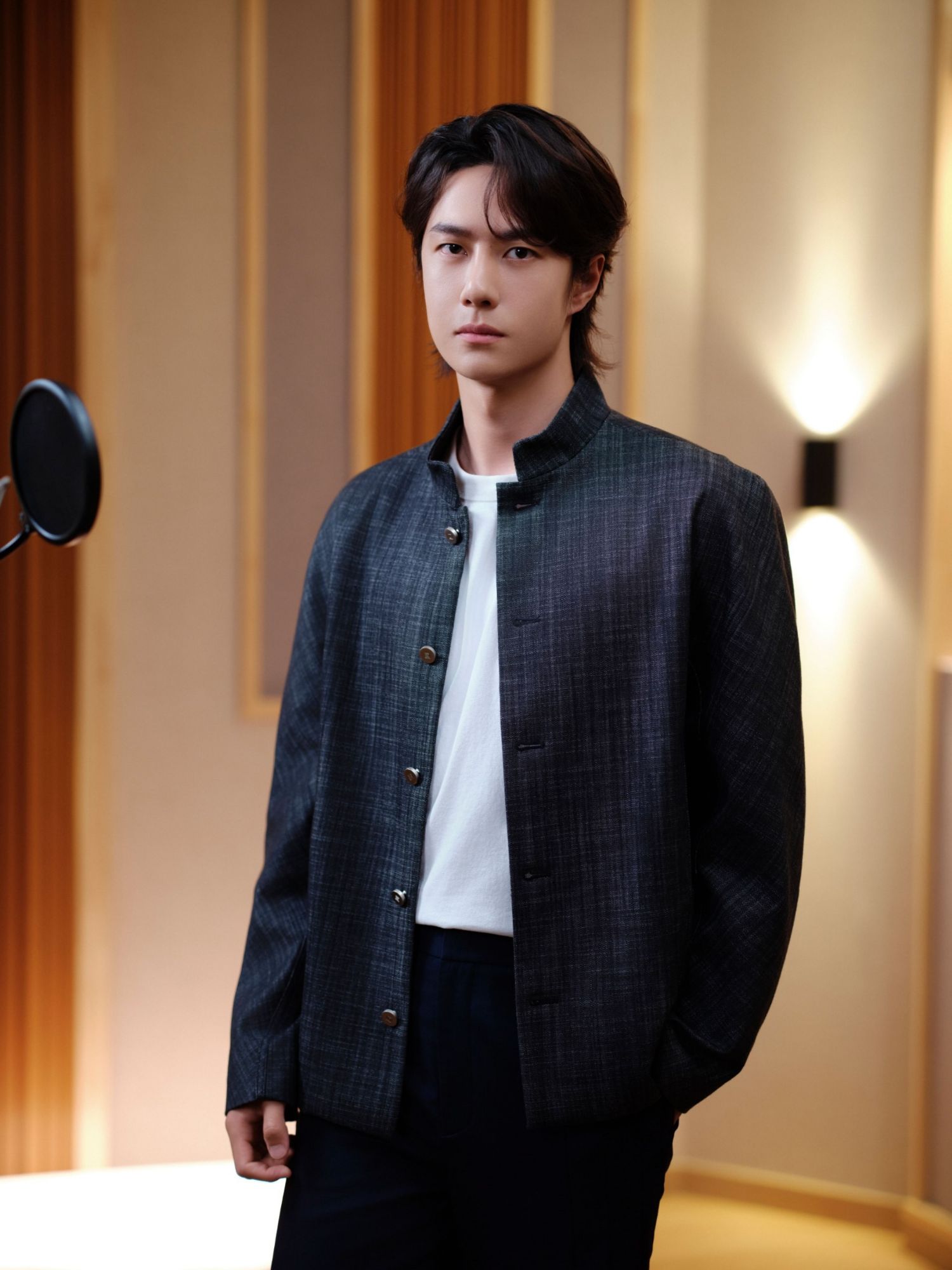 Behind-the-scenes cut of Wang Yibo