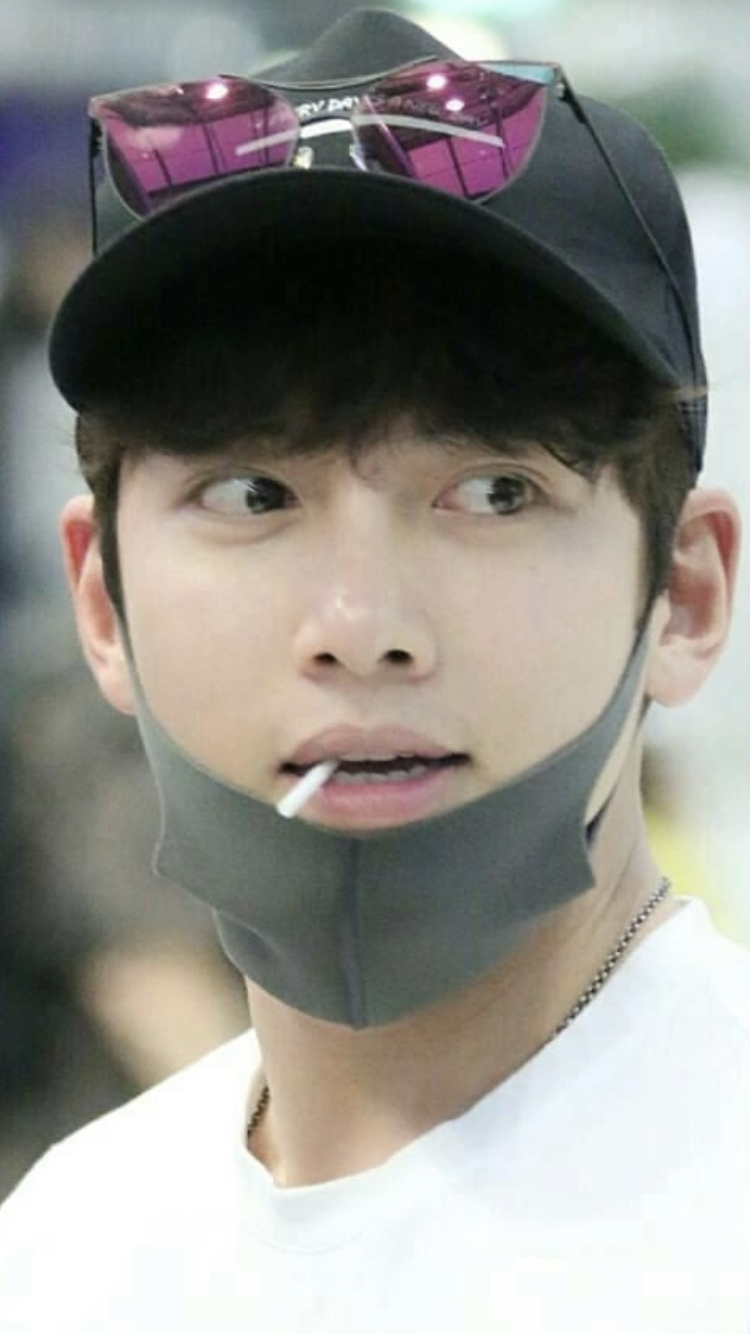 Today's popular wallpaper in Ji Changwook community
