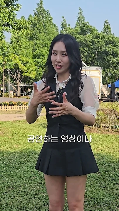 Behind-the-scenes cut of Kim Yongpil
