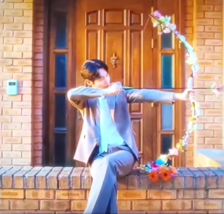 Behind-the-scenes cut of Son Taejin