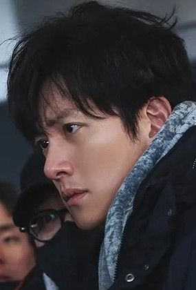 粉絲拍下的池昌旭瞬間