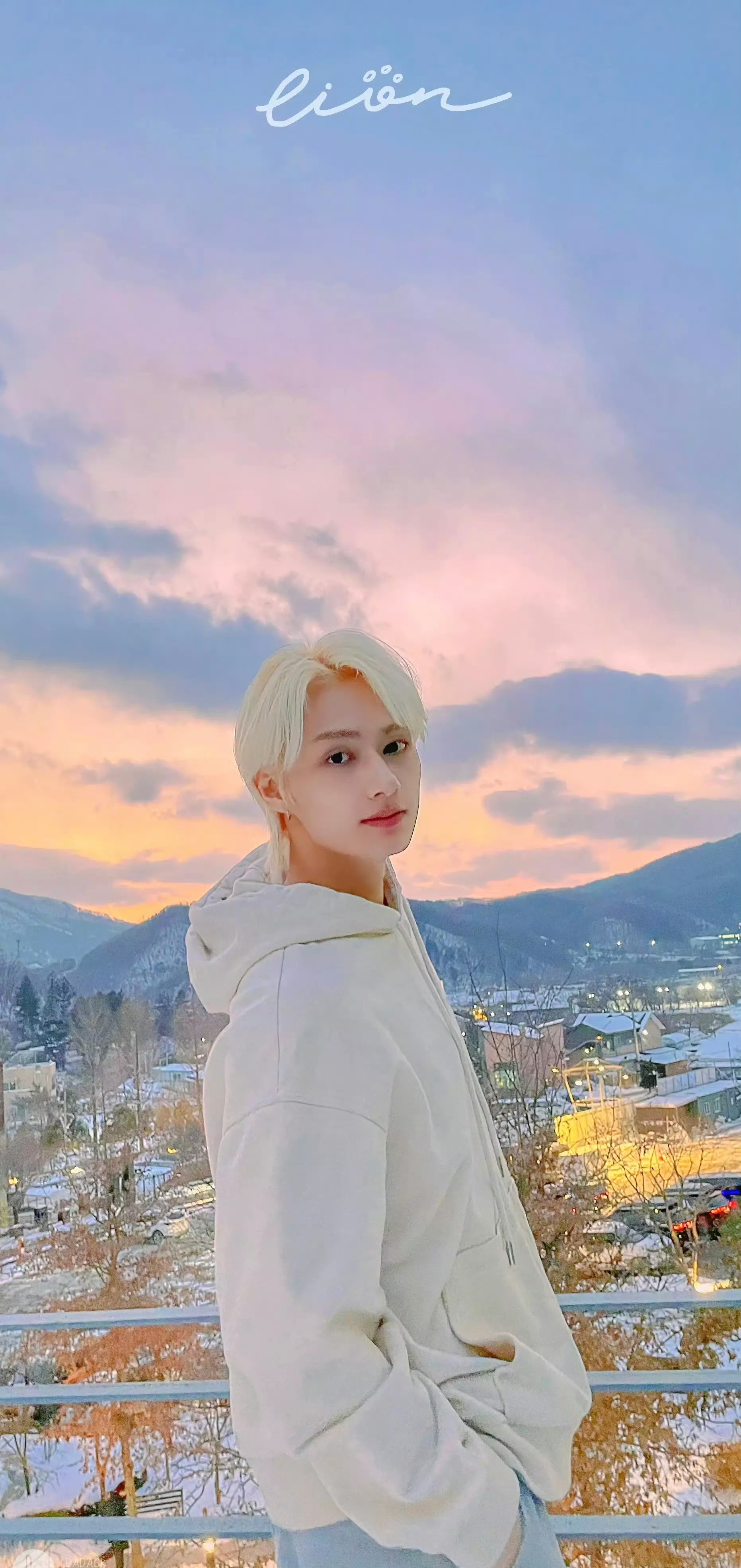 Representative background image loved by Wen Junhui fandom