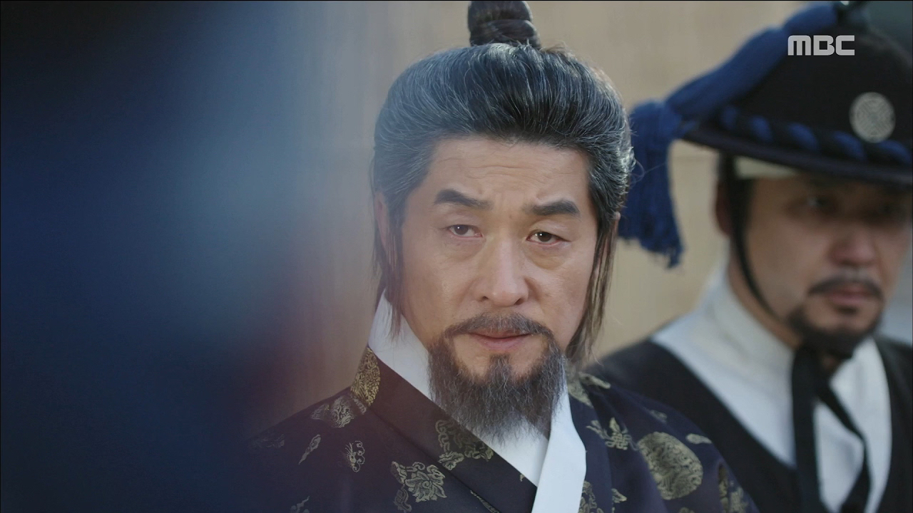 Latest photo of Yoon Kyunsang