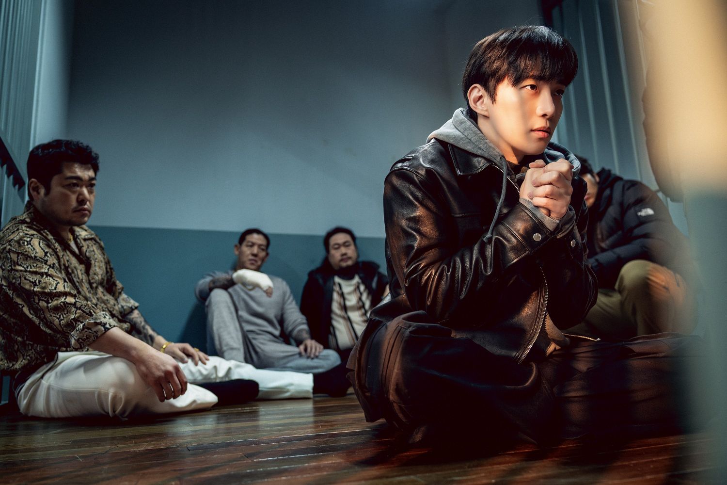 Behind-the-scenes cut of Lee Junho