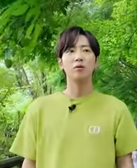 Behind-the-scenes cut of Lee Sangyeob