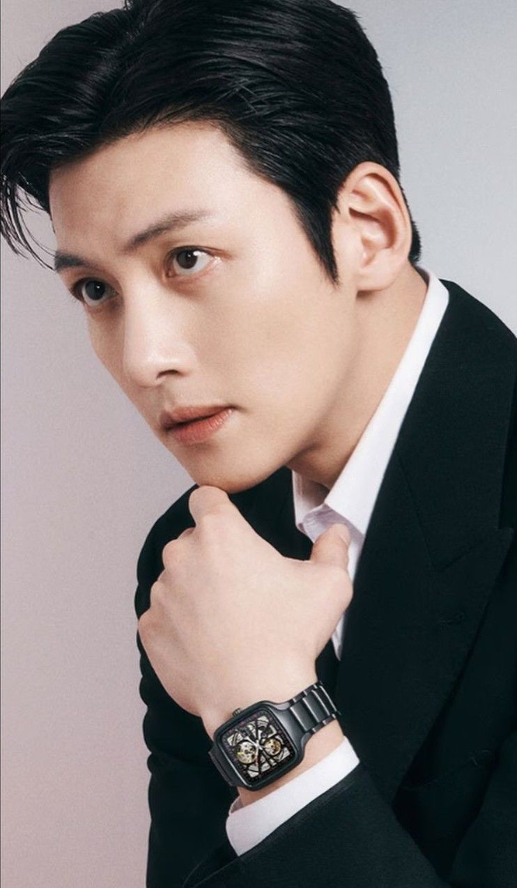 Recent activity shot of Ji Changwook