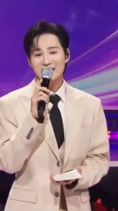 Cuplikan di balik layar dari Kim Heejae