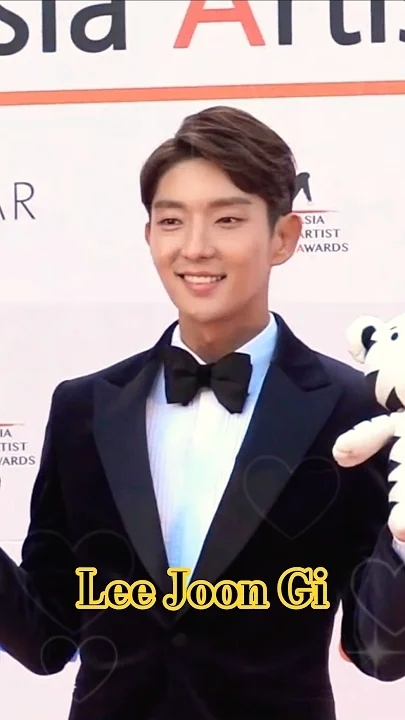 Behind-the-scenes cut of Lee Joongi