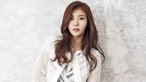 A moment captured by a fan of Ha Jiwon