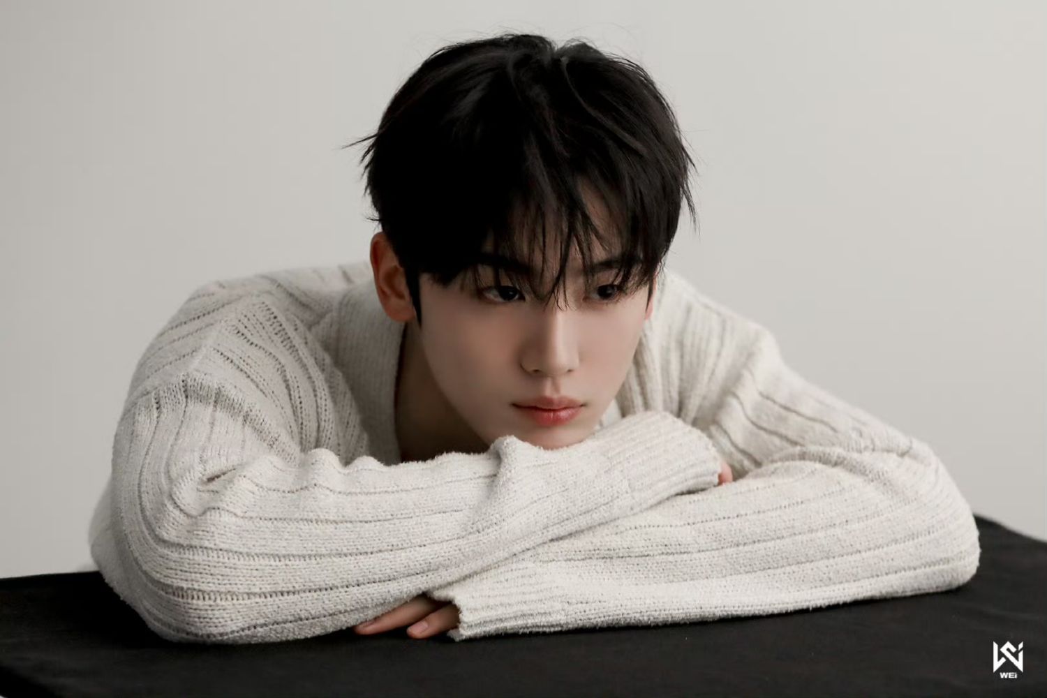 Behind-the-scenes cut of Kim Yohan