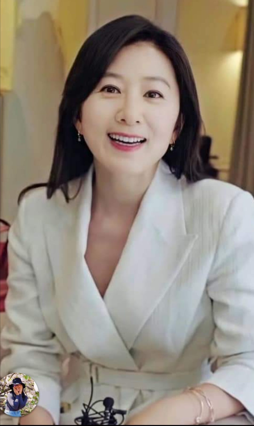 Behind-the-scenes cut of Kim Heeae