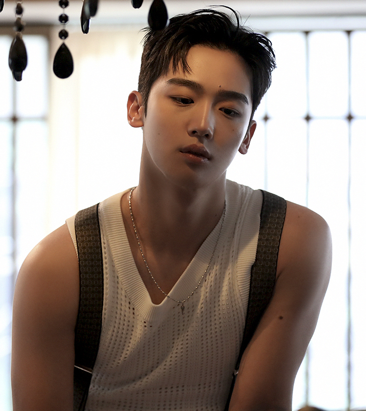 Behind-the-scenes cut of Kim Yohan