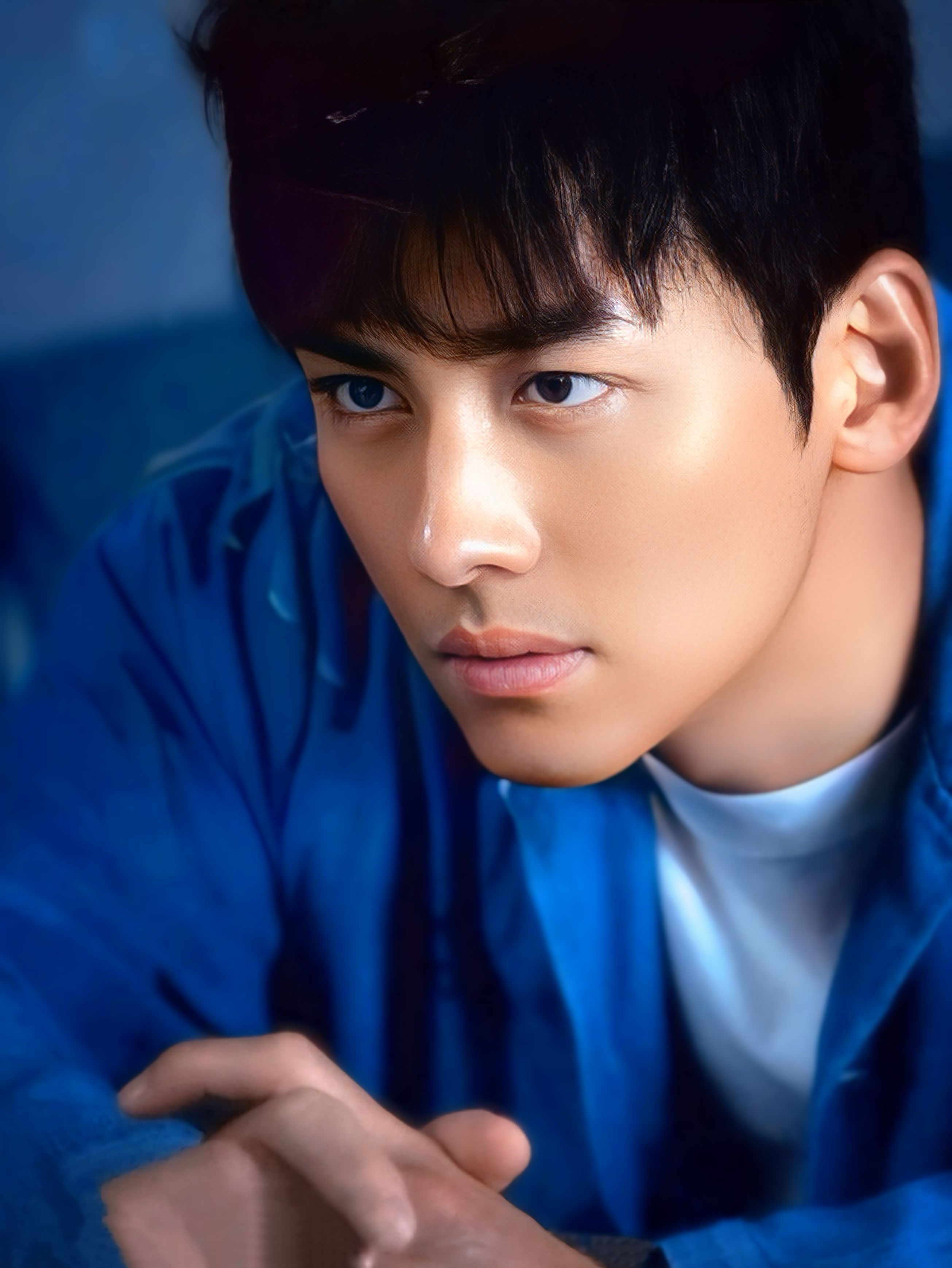 粉絲拍下的池昌旭瞬間