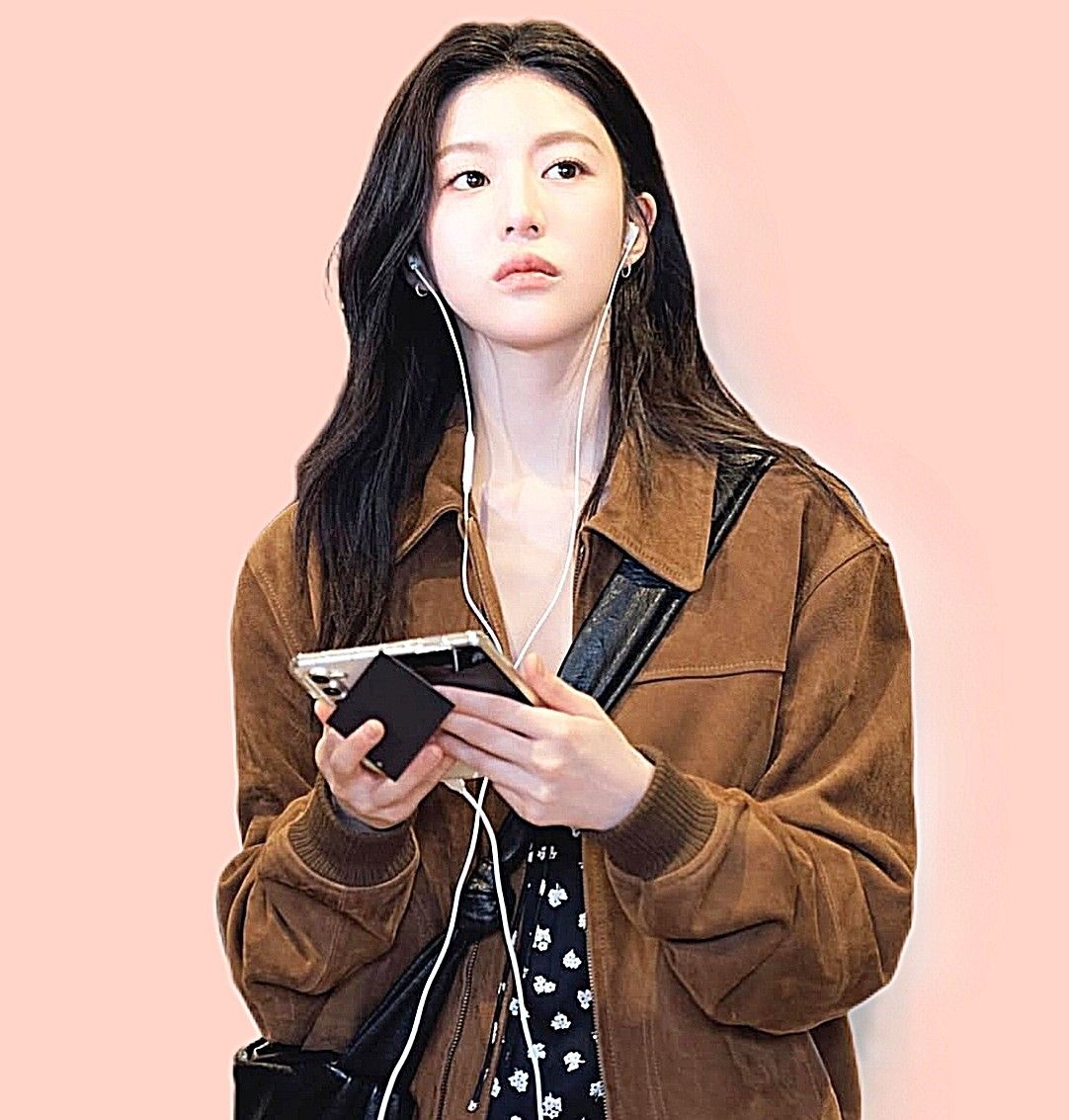 A moment captured by a fan of Go Younjung