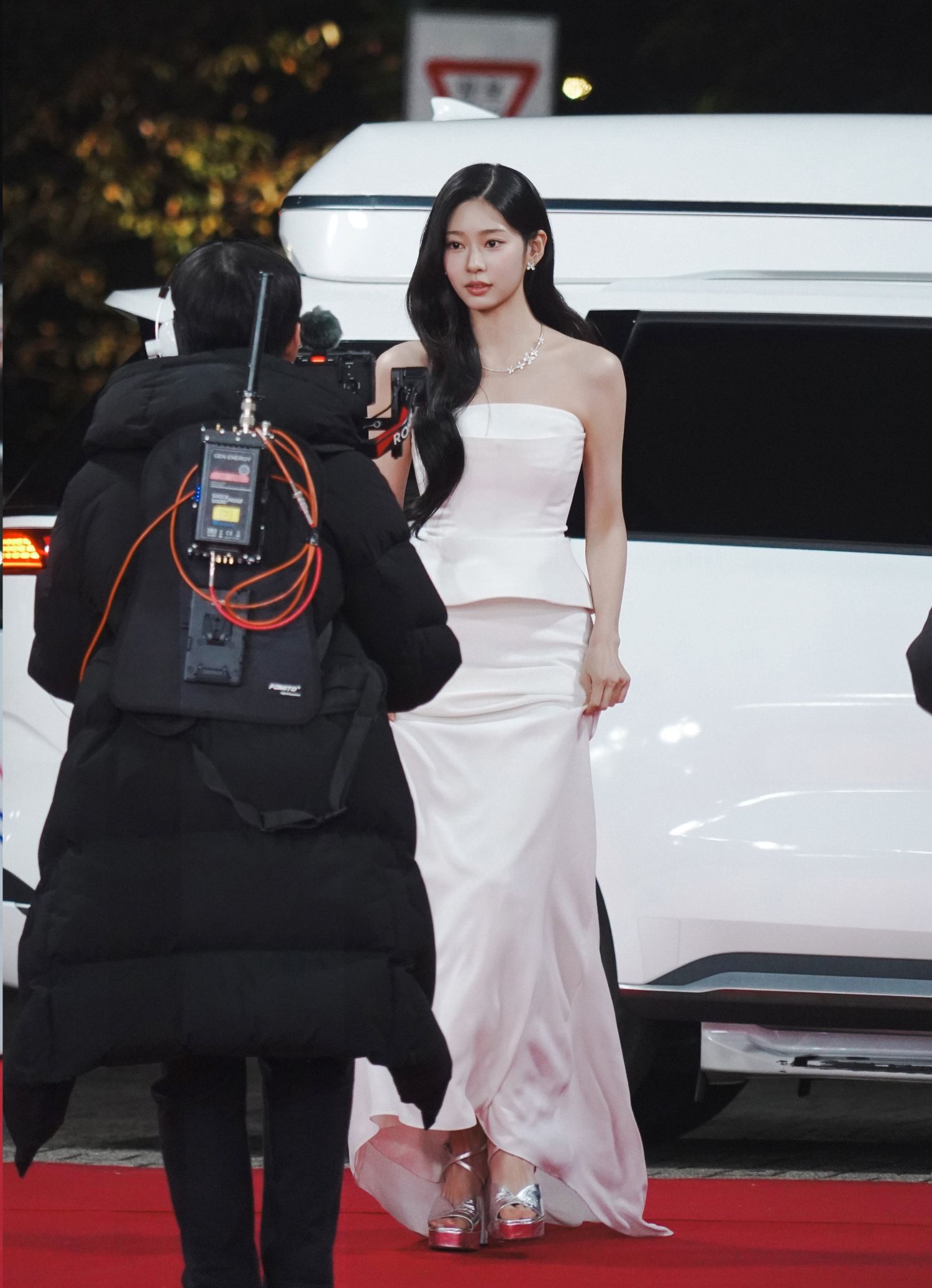 A moment captured by a fan of Kim Minju