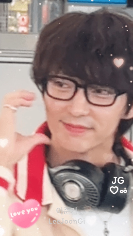 Momen yang diabadikan oleh penggemar Lee Joongi