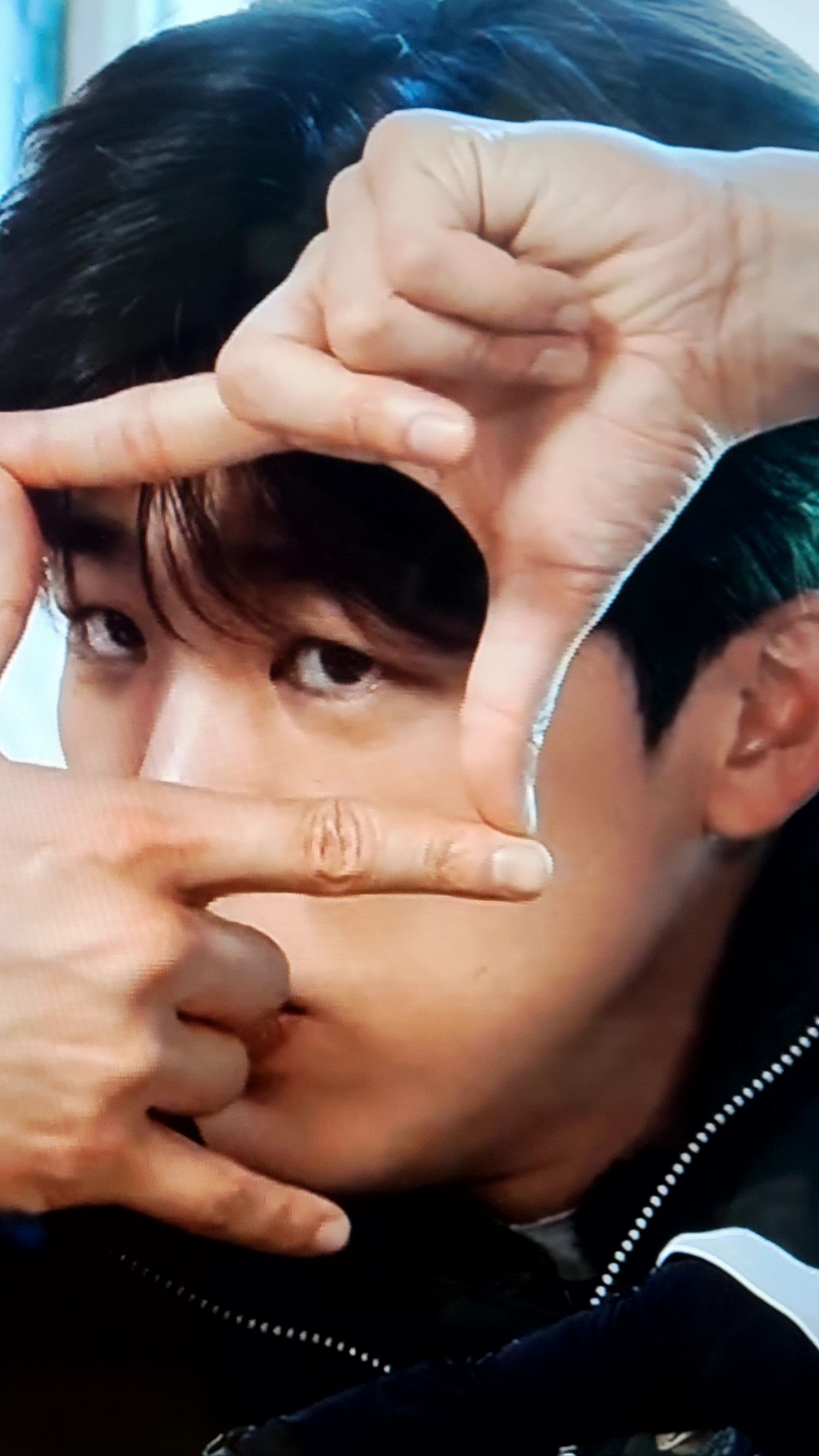 Special wallpaper made by Park Jihyeon's fans